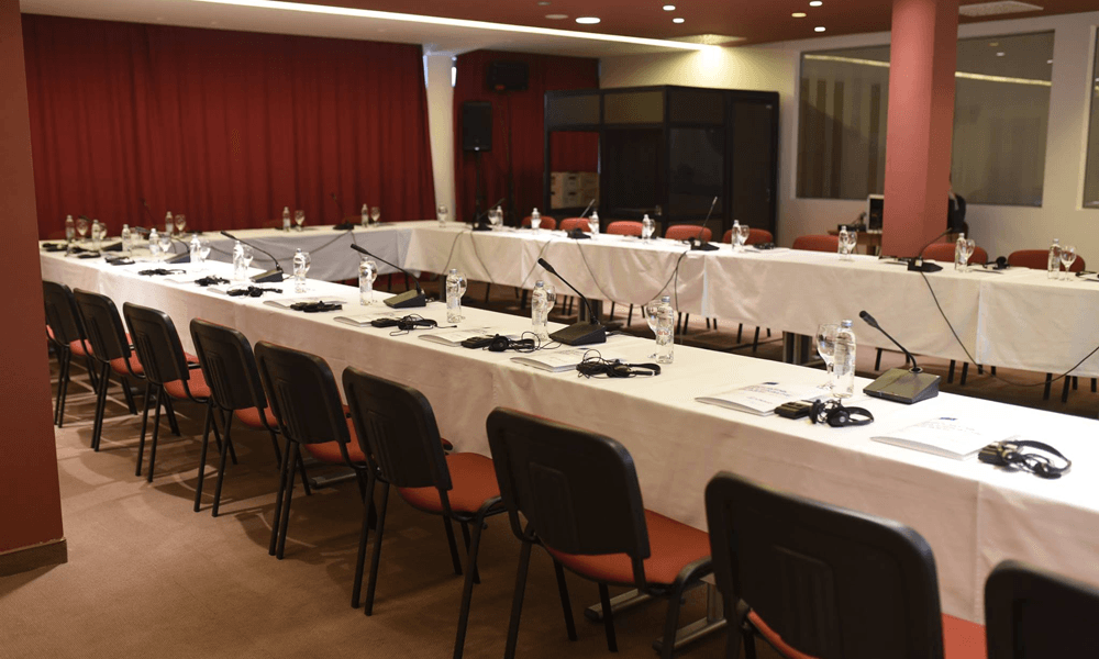 Konferencijska sala - stolovi i mjesta
